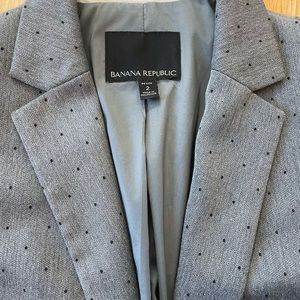 Banana Republic Blazer, petite size 2, black polka dots
